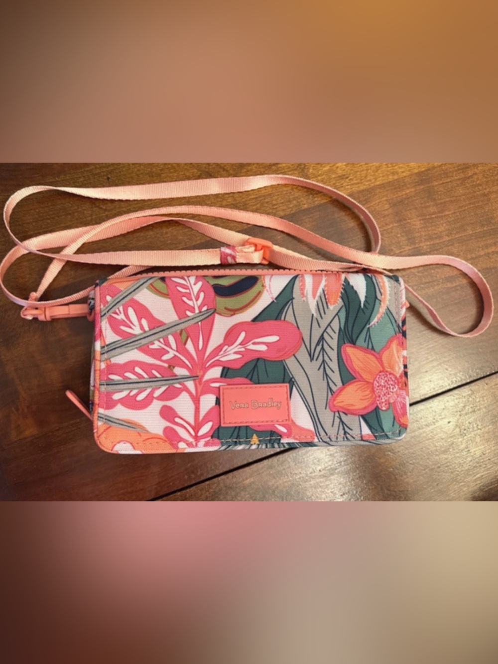 Vera Bradley Rainforest Canopy Coral
Crossbody bag
